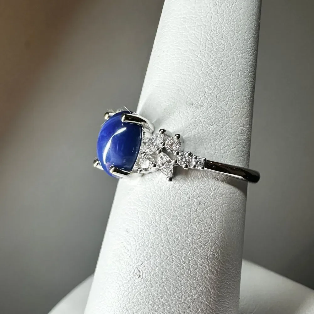 NWT 8x6mm oval cut star sapphire in 14kt WG with .26ctw diamond‎ accents!